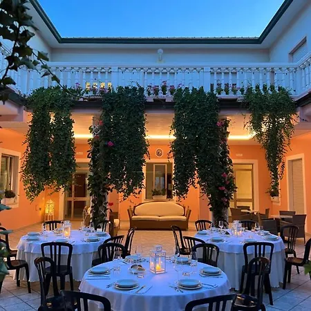 Stella 酒店 贝拉里亚-伊贾马里纳